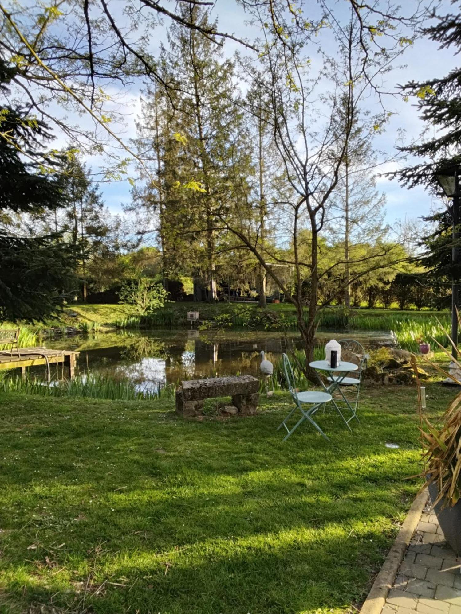 Au Petit Bonheur De Seraphine Saint-Aubin エクステリア 写真